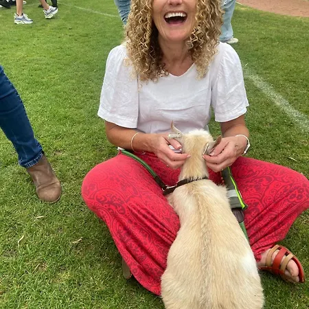 Unique Farmstay&therapy Goats To Hug